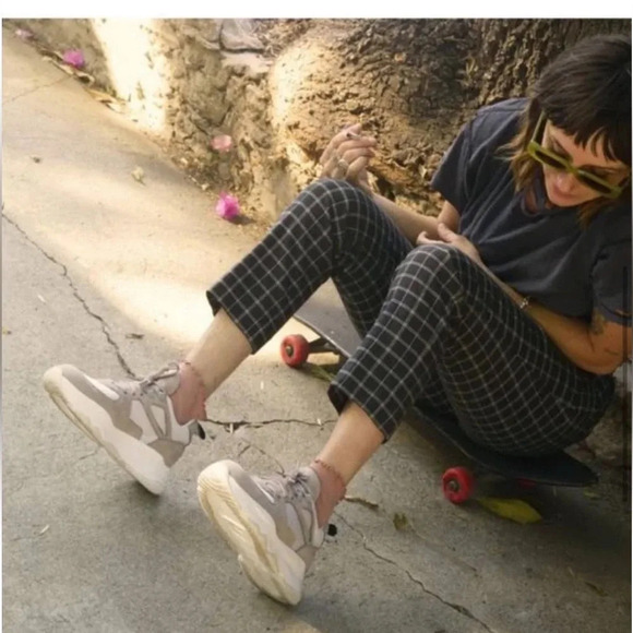 P448 Women's  Luke Sneaker in Tan - Picture 1 of 10